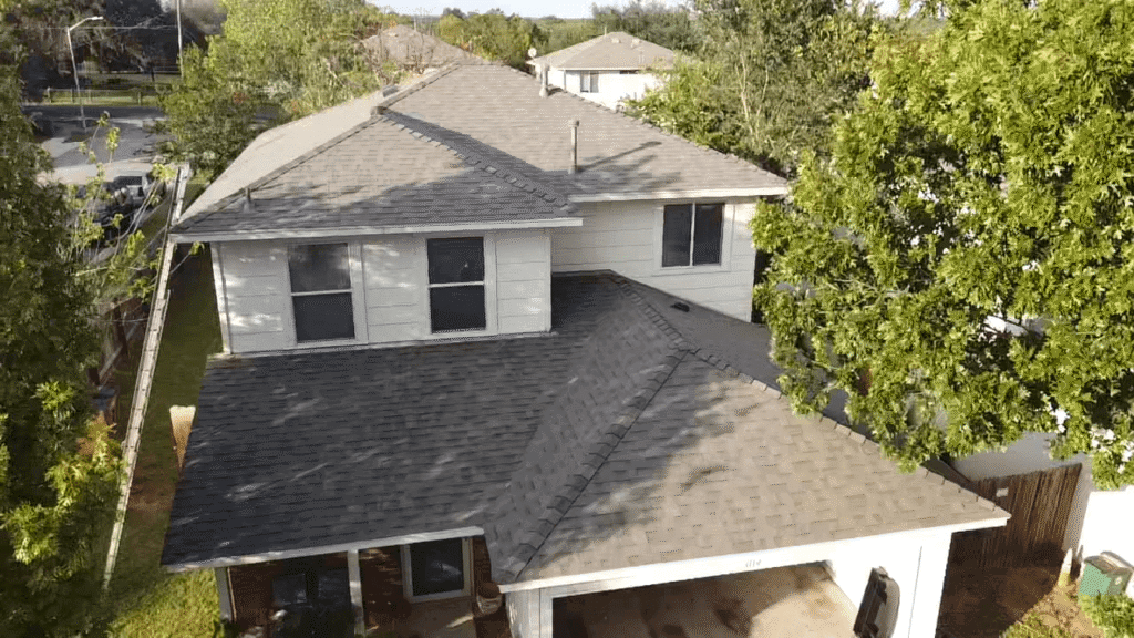 asphalt roofing installation
